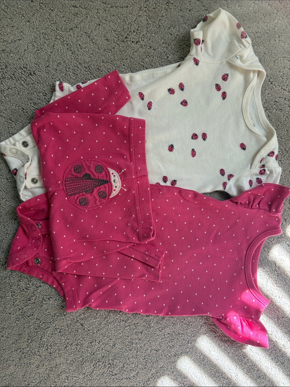 Carter's size 6 month bundle - Picture 2 of 8